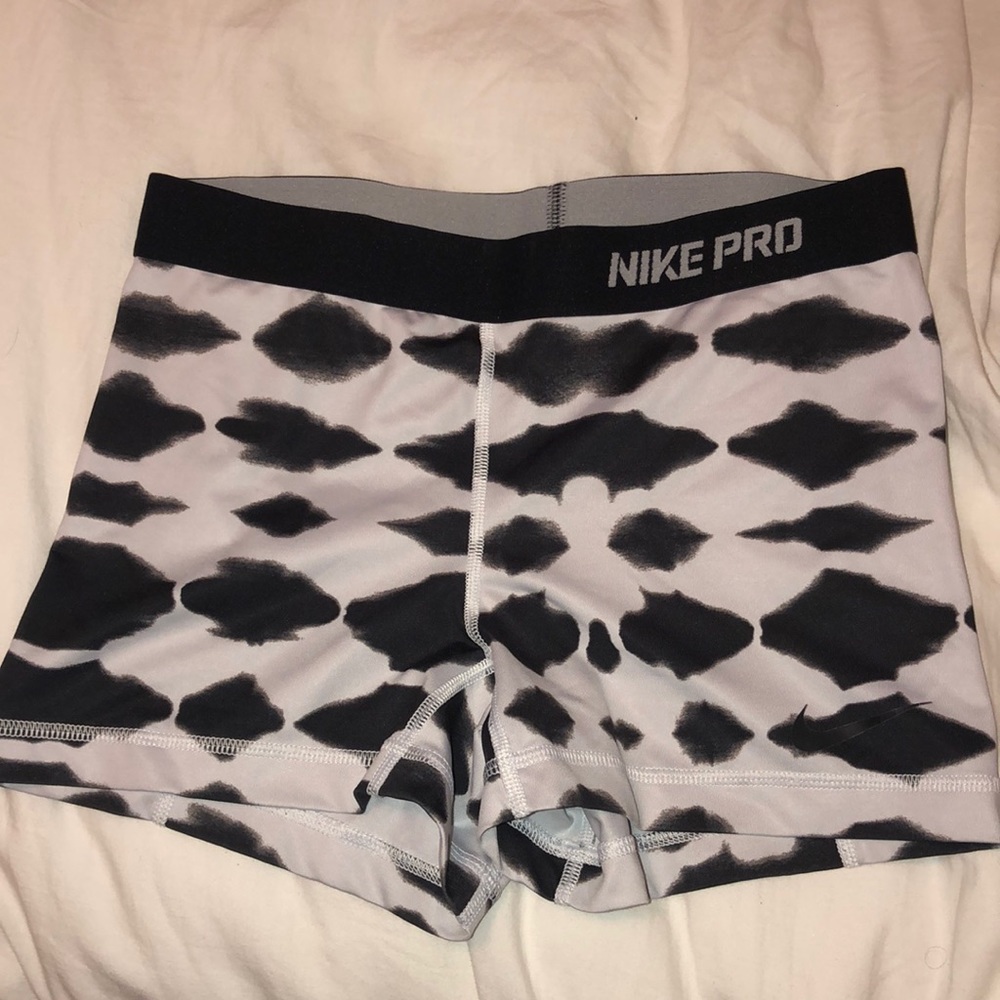 Nike pro
